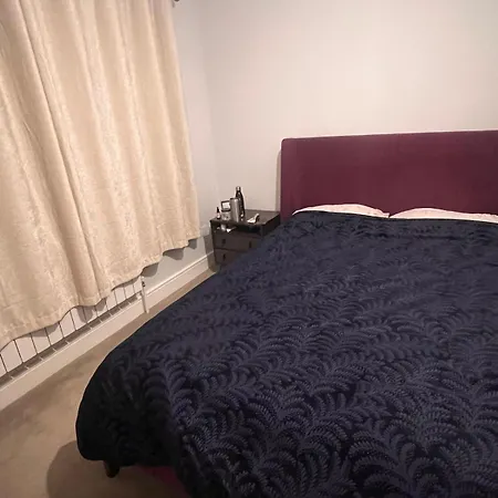 Homestay Double Bed With Private Bathroom